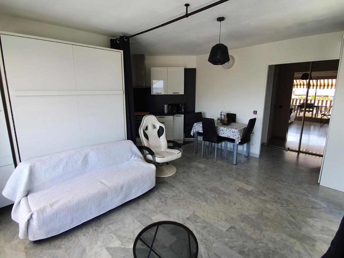 Superbe Appartement Plage Saint-Laurent Du Var 外观 照片